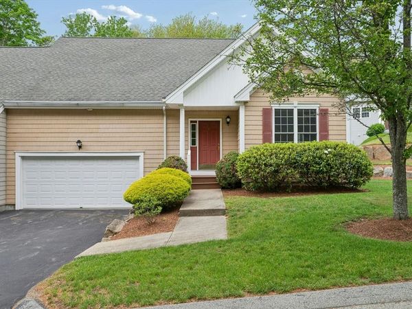 11 Summerfield Drive, Unit 11, Grafton, MA 01560