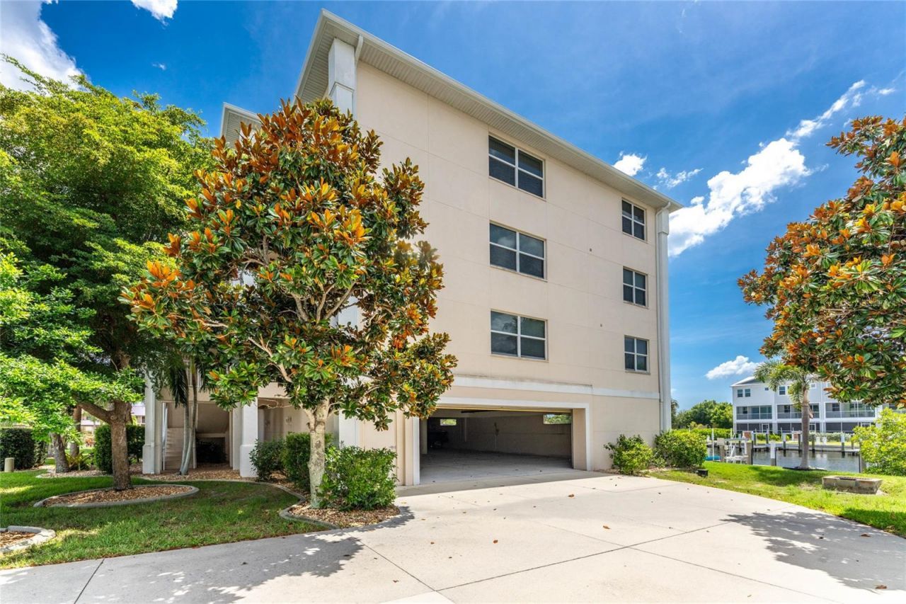 268 Lewis Circle , Unit 143, Punta Gorda, FL 33950 Photo