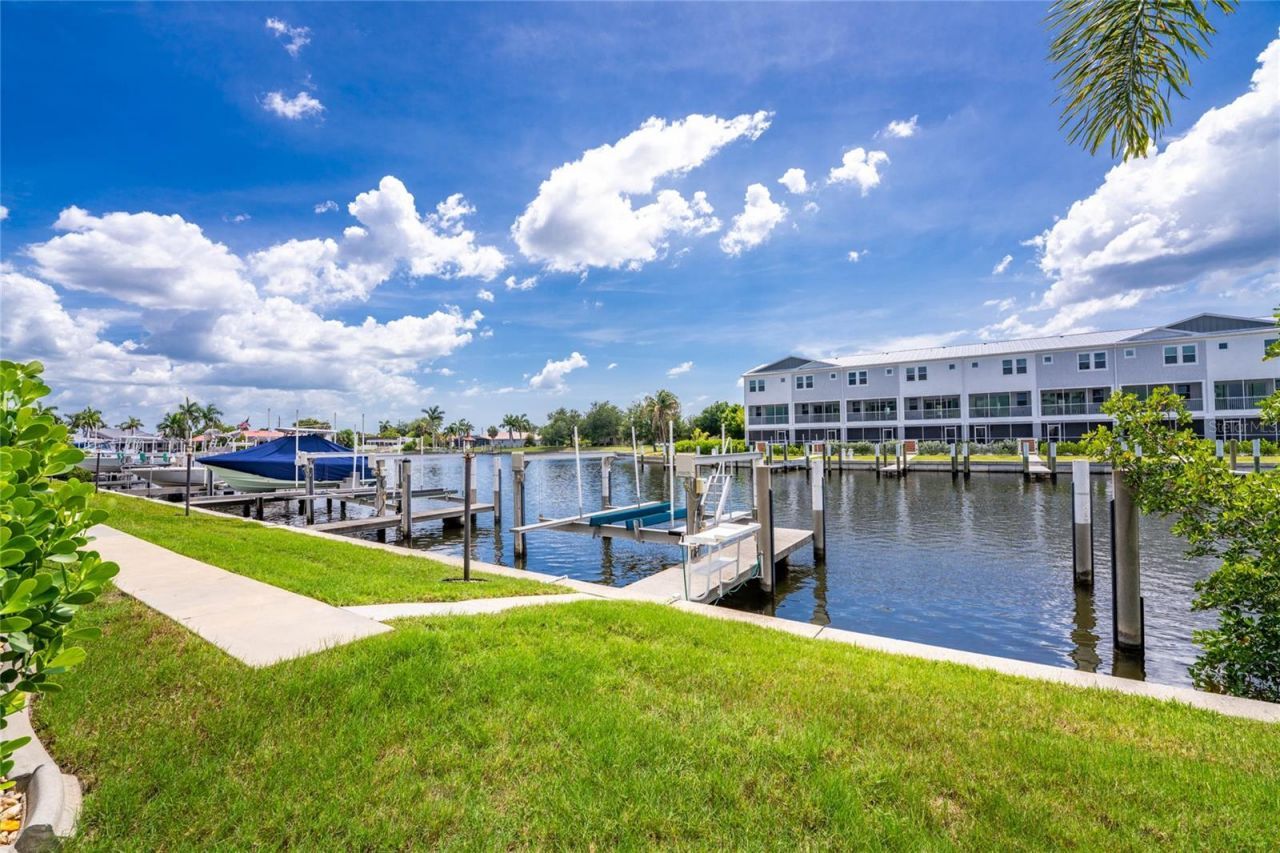 268 Lewis Circle , Unit 143, Punta Gorda, FL 33950 Photo
