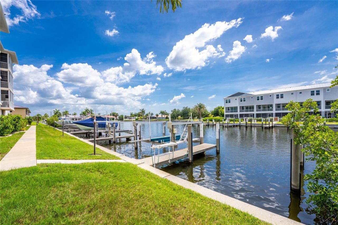 268 Lewis Circle , Unit 143, Punta Gorda, FL 33950 Photo