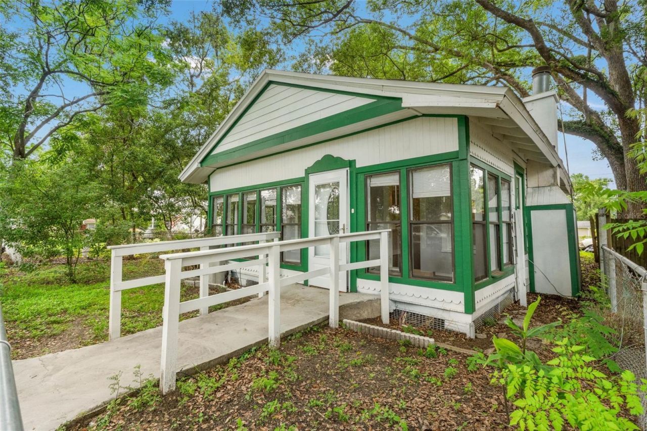 5518 11th Street, Zephyrhills, FL 33542 Photo