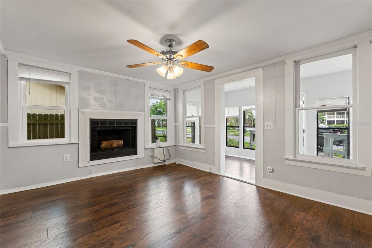 5518 11th Street, Zephyrhills, FL 33542 Photo