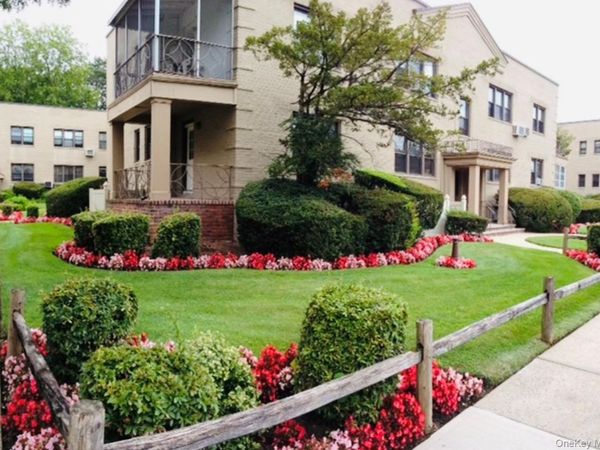 292-300 Cedarhurst , Cedarhurst, NY 11556