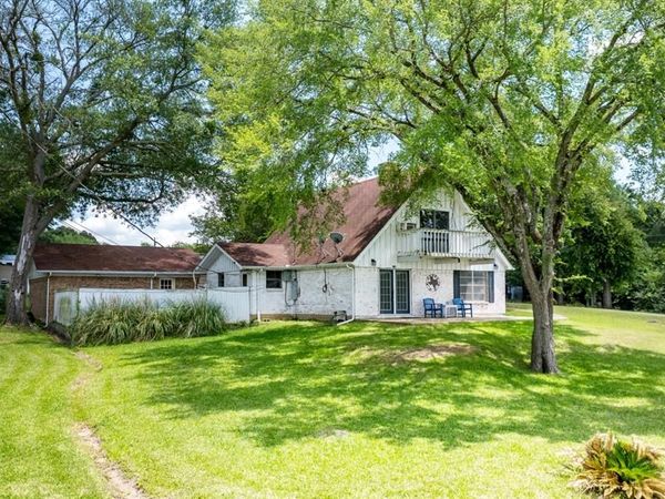 100 W Oak Acres Drive W, Malakoff, TX 75148