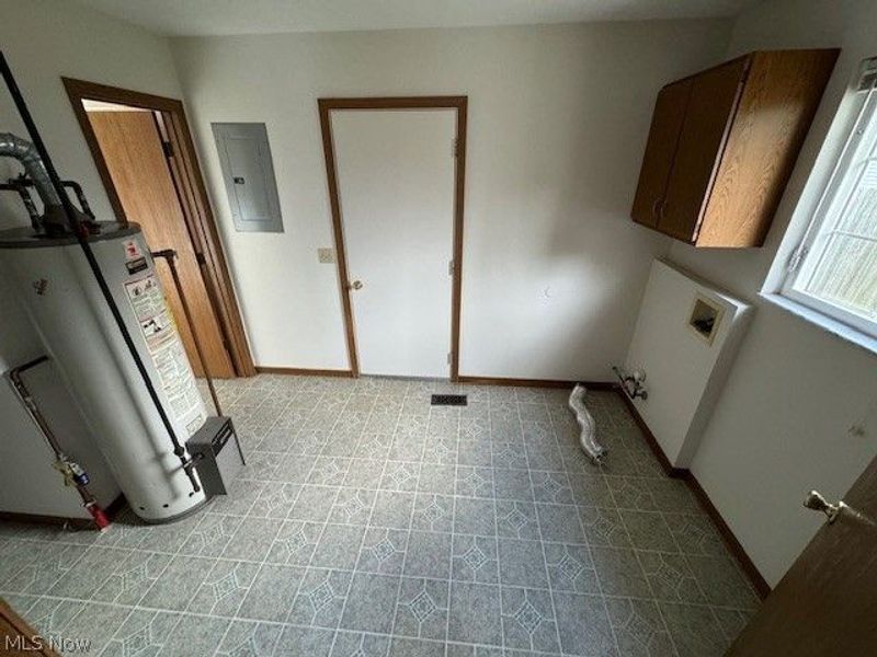 914 Shadowrow Avenue, Willoughby, OH 44094 Photo 7