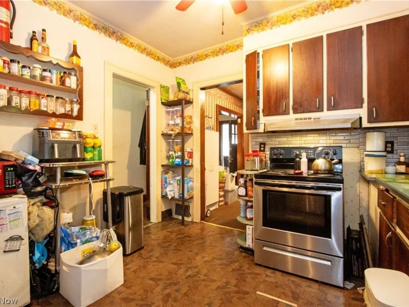 709 Longview Avenue , Akron, OH 44307 Photo 14