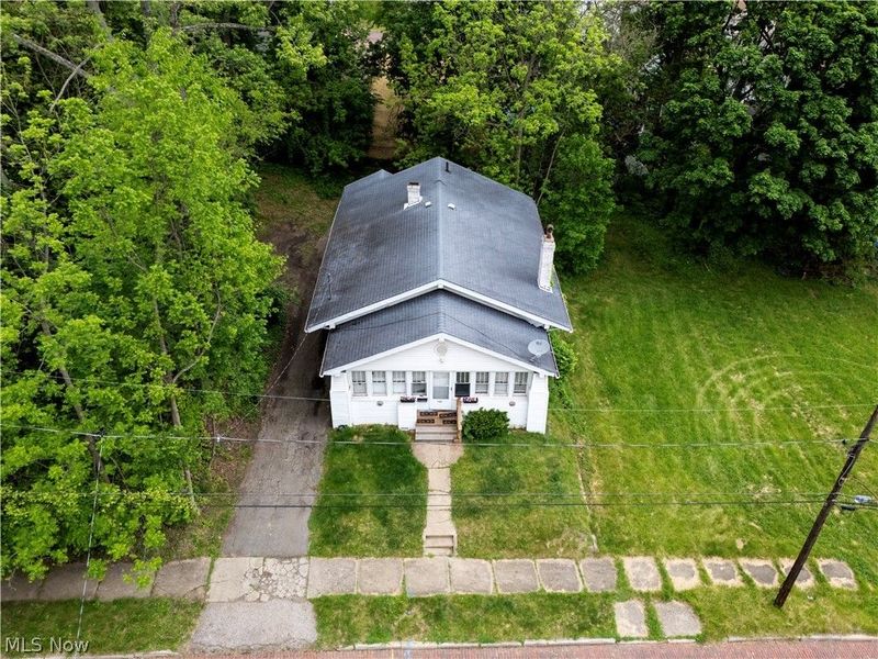 709 Longview Avenue , Akron, OH 44307 Photo 2