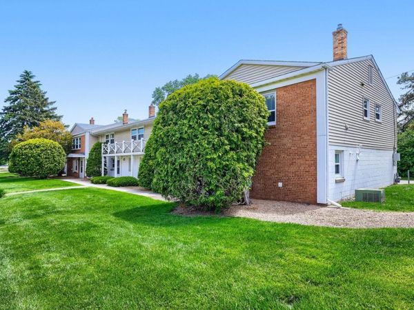 1366 Colonial Drive, Unit 1366, Roseville, MN 55113