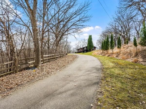 17125 Stodola, Minnetonka, MN 55345