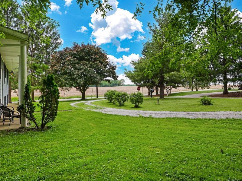 6573 Canyon Road SE, Hebron, OH 43025 Photo 2