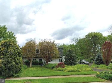 313 TRENTON ROAD, FAIRLESS HILLS, PA 19030