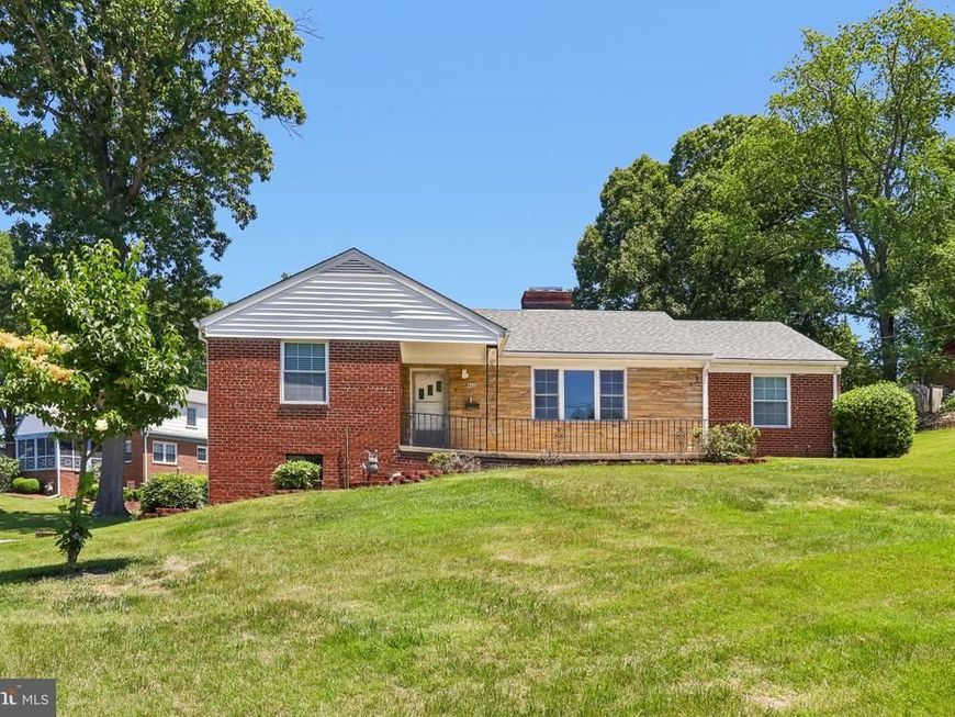 400 Southwest Drive, Silver Spring, MD 20901 Main Photo