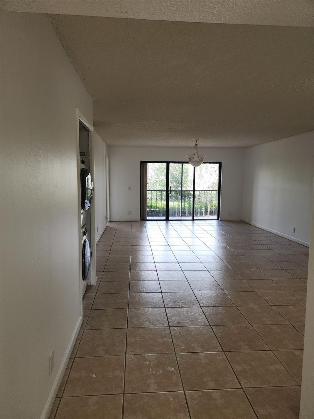 390 Racquet Club Road, Unit 204, Weston, FL 33326 Photo