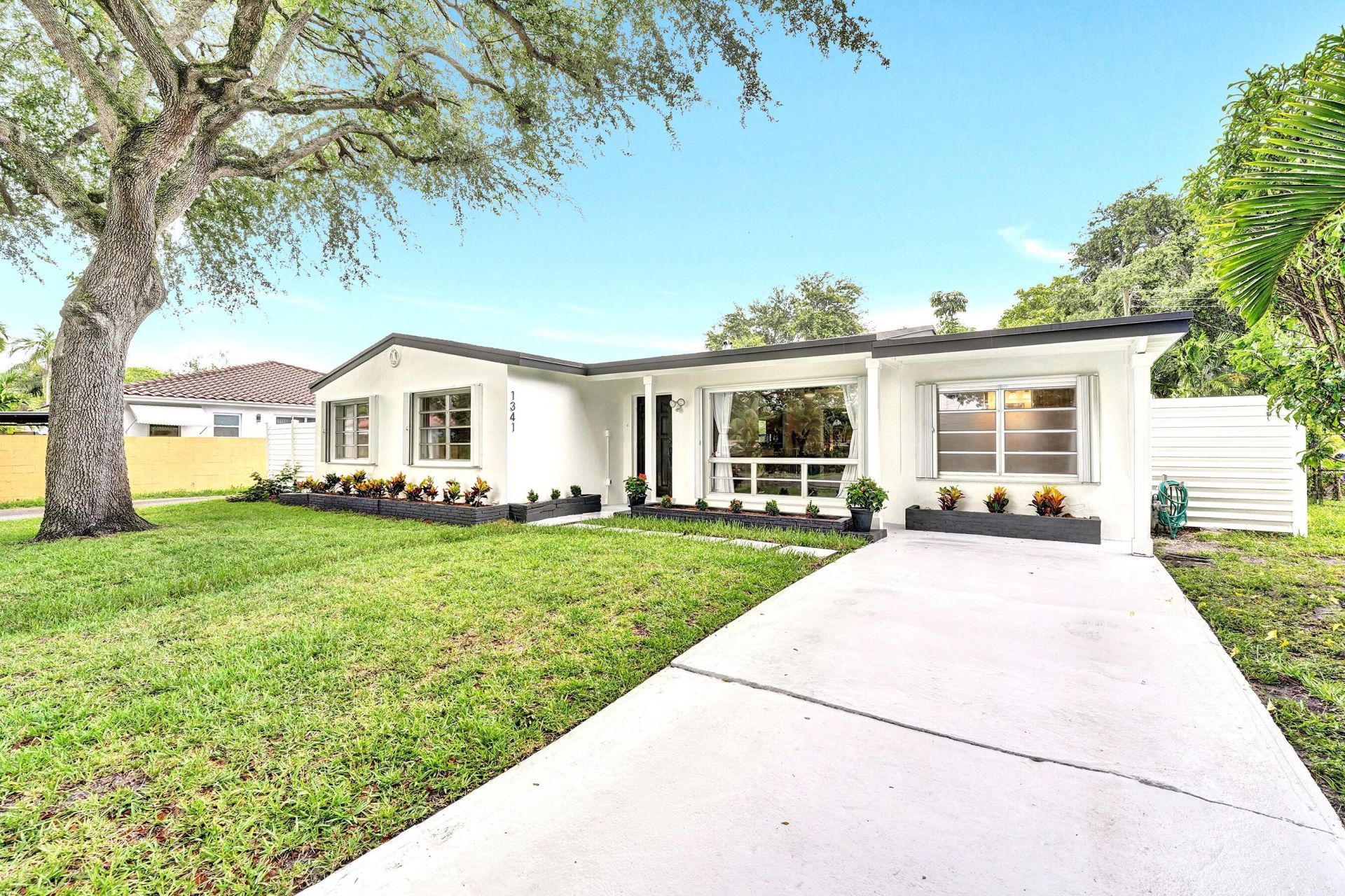 1341 N 30th Road, Hollywood, FL 33021 Photo