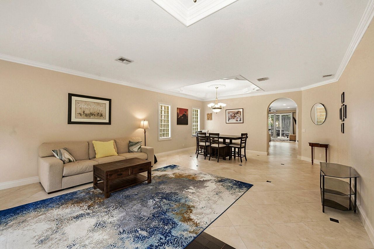 310 Venice Boulevard, Royal Palm Beach, FL 33411 Photo