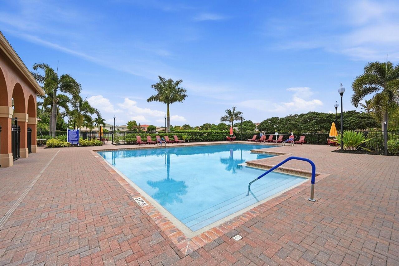310 Venice Boulevard, Royal Palm Beach, FL 33411 Photo