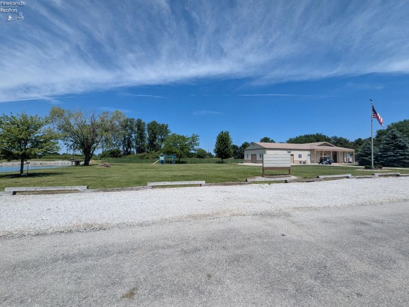 1057 E Sister Lane, Oak Harbor, OH 43449 Photo 10