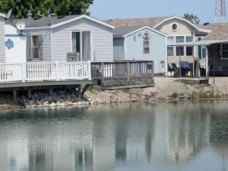 1057 E Sister Lane, Oak Harbor, OH 43449 Photo 2