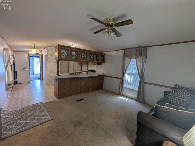 1057 E Sister Lane, Oak Harbor, OH 43449 Photo 4