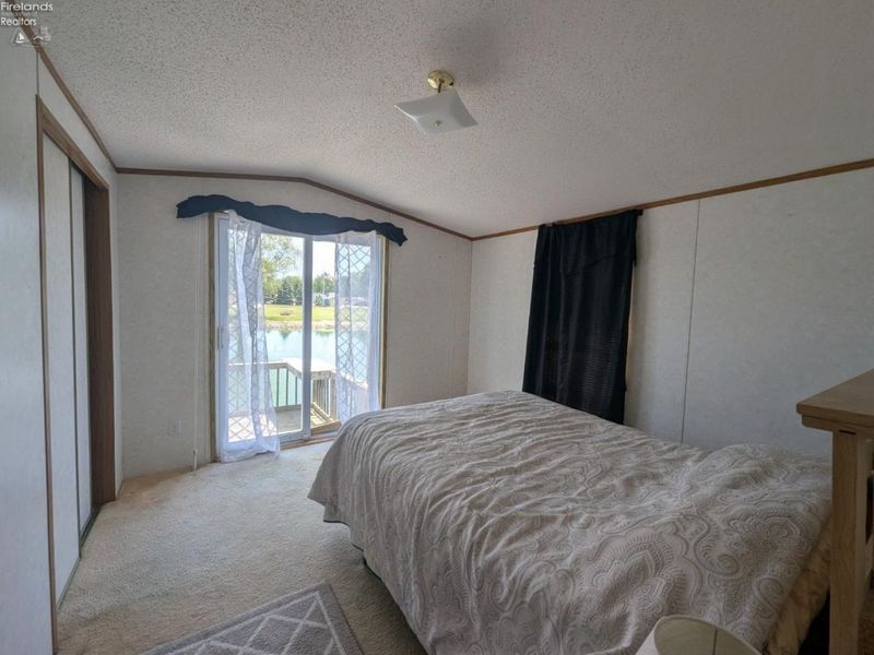 1057 E Sister Lane, Oak Harbor, OH 43449 Photo 7