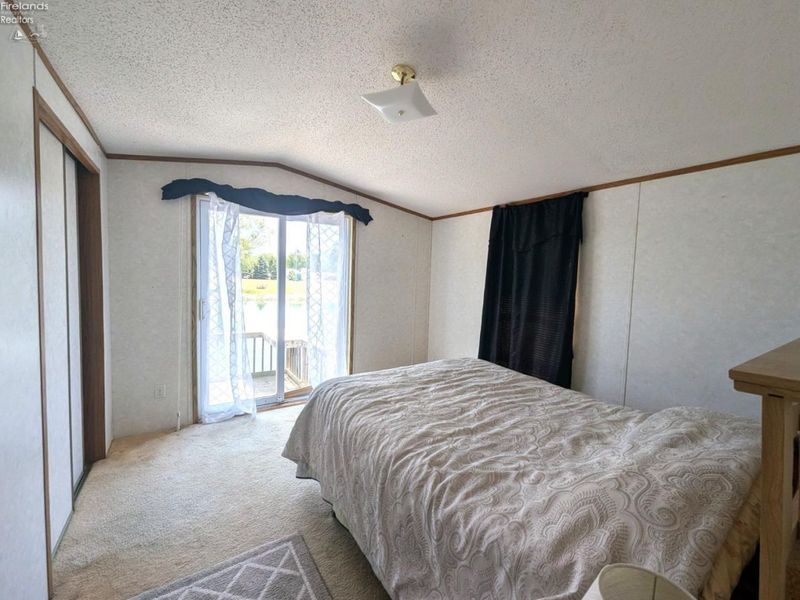 1057 E Sister Lane, Oak Harbor, OH 43449 Photo 8