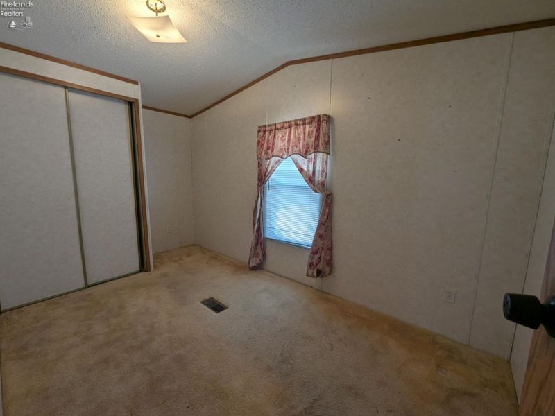 1057 E Sister Lane, Oak Harbor, OH 43449 Photo 9