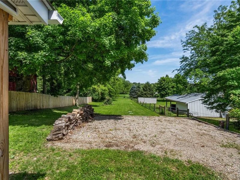 1920 S Burnett Road, Springfield Township, OH 45505 Photo 5
