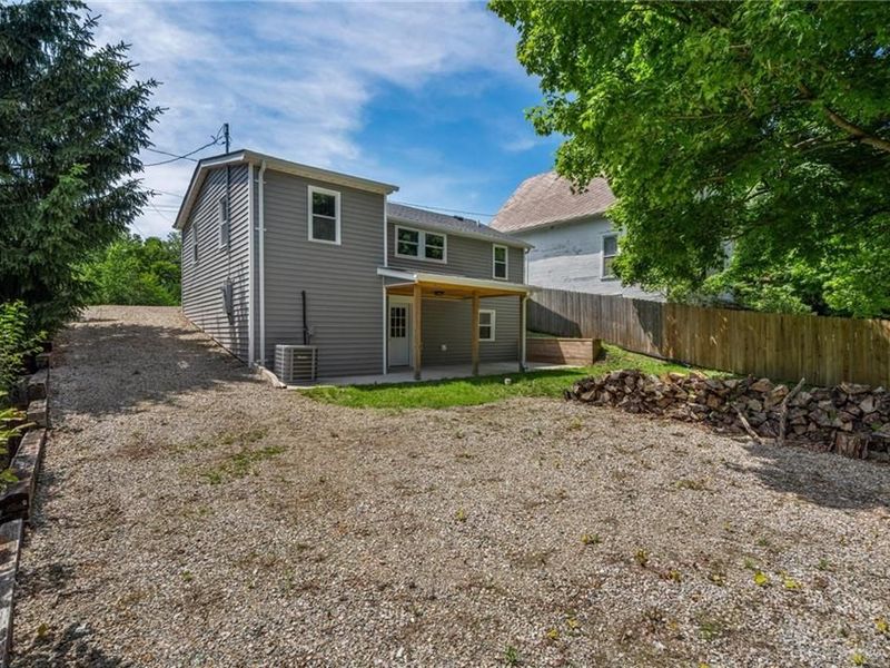 1920 S Burnett Road, Springfield Township, OH 45505 Photo 6