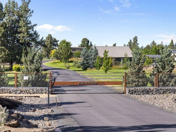 23420 Bear Creek Road, Bend, OR 97701
