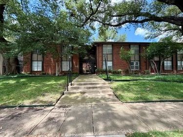 4219 Avondale Avenue, Unit 215, Dallas, TX 75219