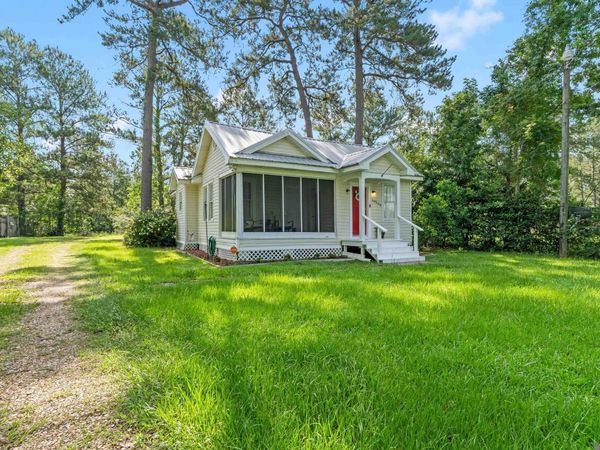 26600 George White Rd, Holden, LA 70744