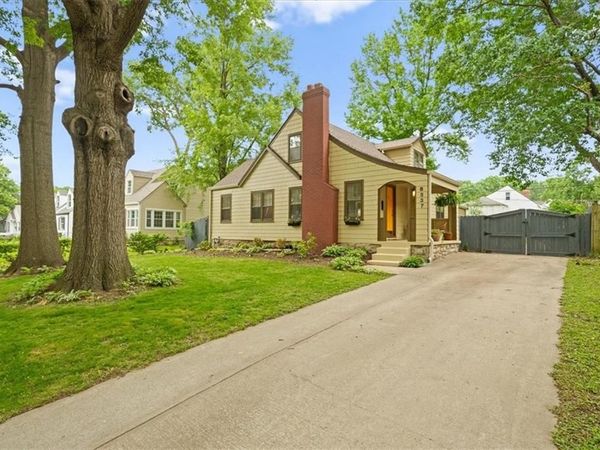 8337 MERCIER Street, Kansas City, MO 64114