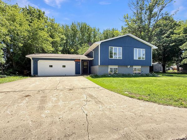 513 E Ciro Street, Truman, MN 56088