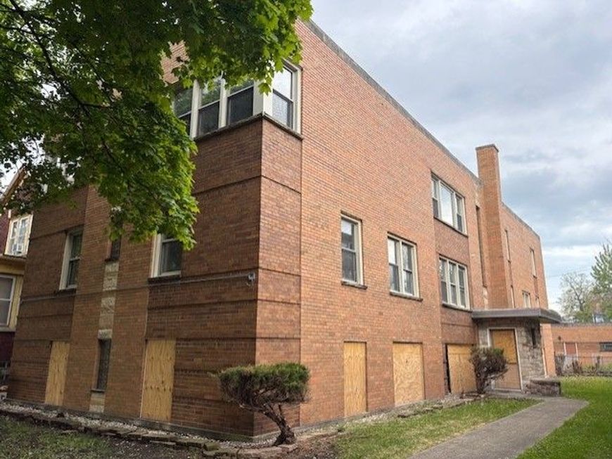 Main Photo