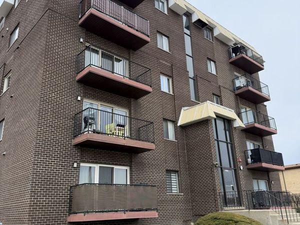 10424 Central Avenue , Unit 3NE, Oak Lawn, IL 60453