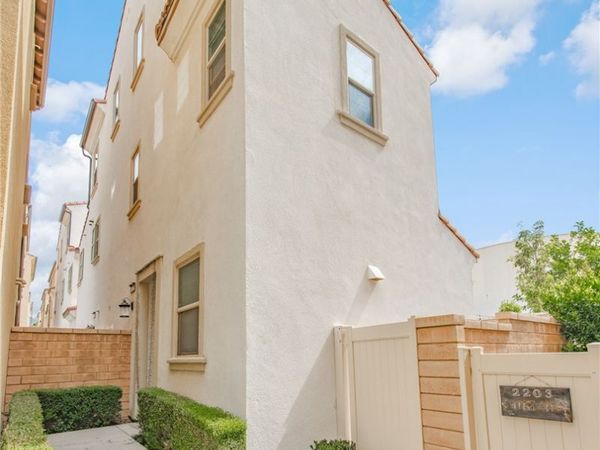 2205 Strawberry Court, Upland, CA 91786
