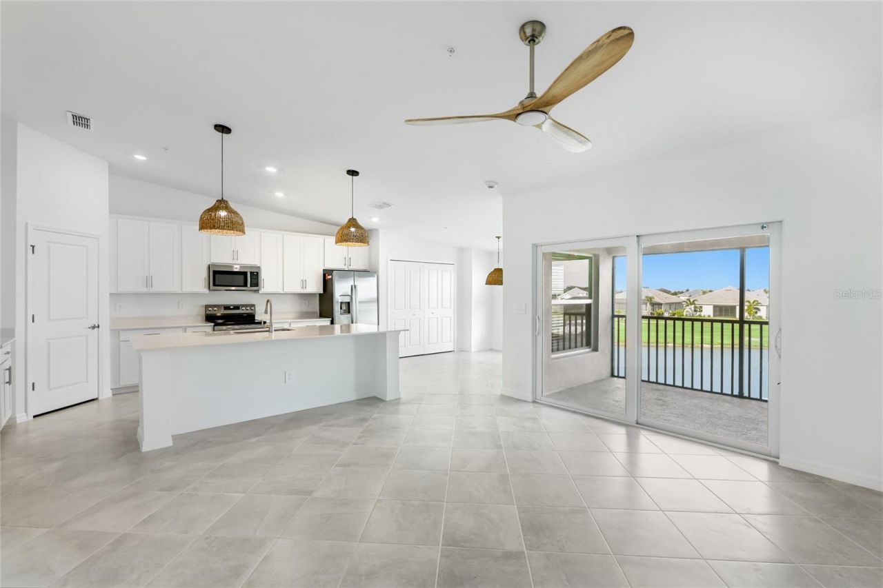 19007 Scallop Loop, Unit 204, Lakewood Ranch, FL 34211 Photo