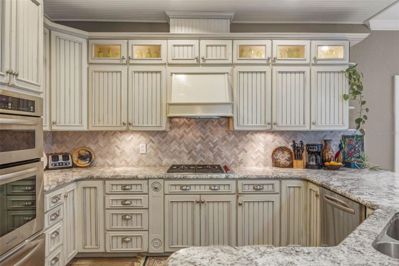 852 35th Avenue N, Saint Petersburg, FL 33704 Photo