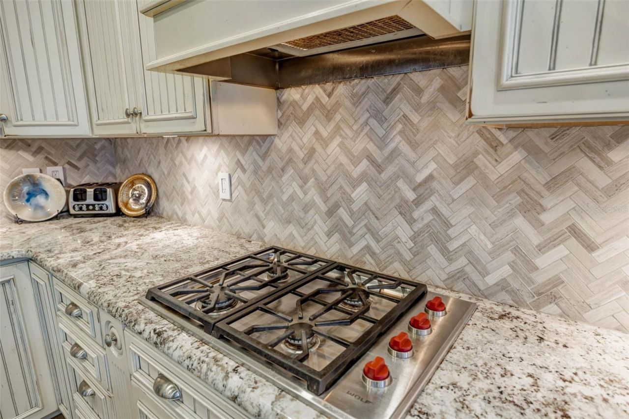 852 35th Avenue N, Saint Petersburg, FL 33704 Photo