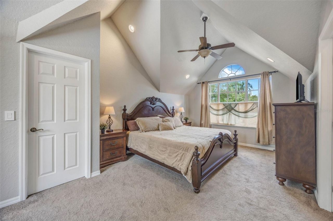 852 35th Avenue N, Saint Petersburg, FL 33704 Photo