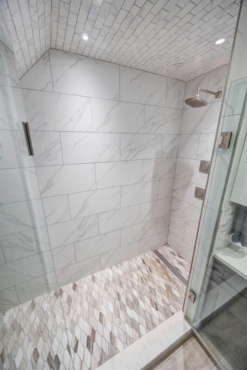 852 35th Avenue N, Saint Petersburg, FL 33704 Photo