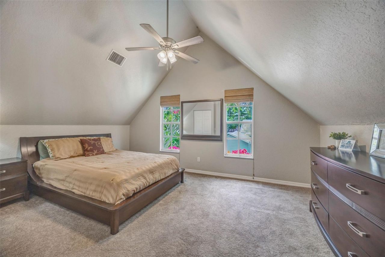 852 35th Avenue N, Saint Petersburg, FL 33704 Photo