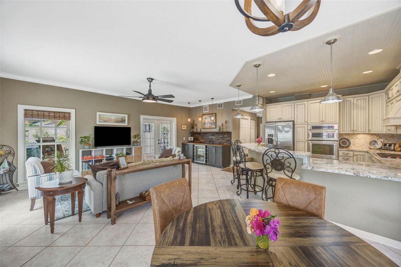 852 35th Avenue N, Saint Petersburg, FL 33704 Photo