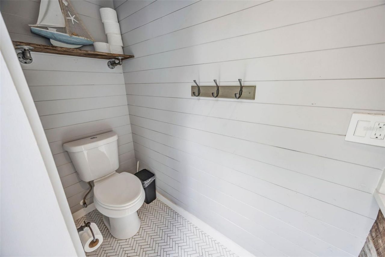 852 35th Avenue N, Saint Petersburg, FL 33704 Photo