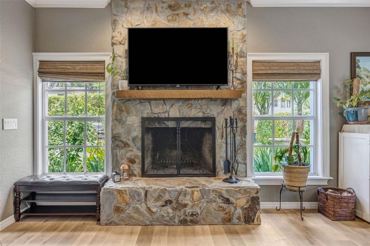 852 35th Avenue N, Saint Petersburg, FL 33704 Photo