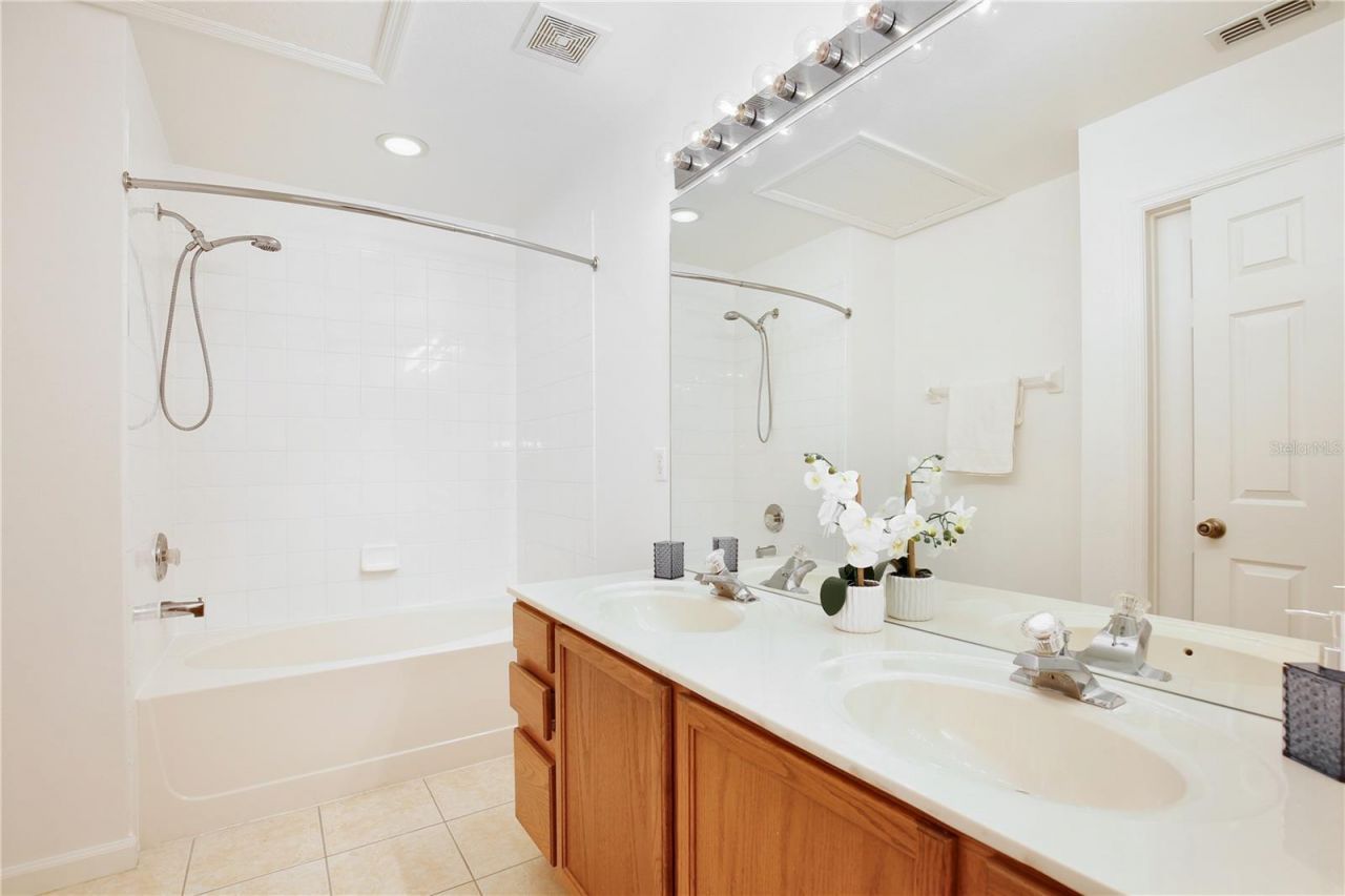6080 Twain Street , Unit 104, Orlando, FL 32835 Photo