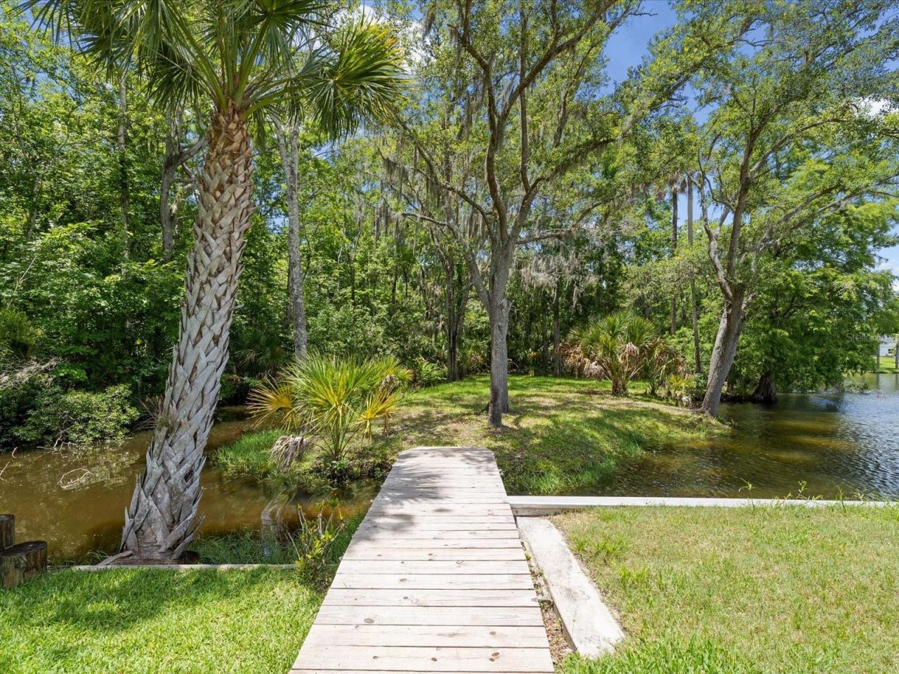 5904 Springrun Court , Holiday, FL 34690 Photo