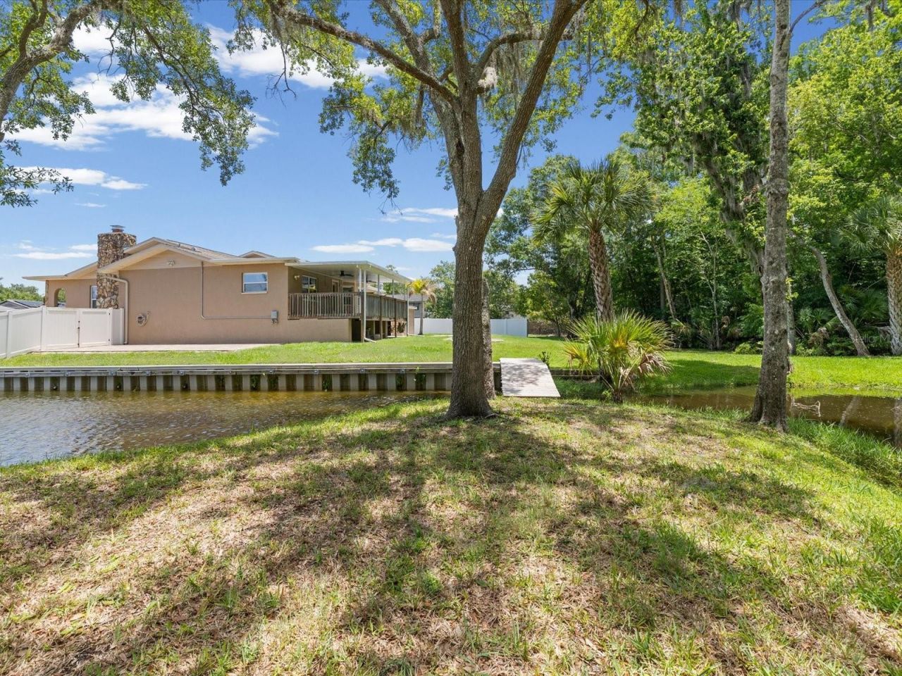 5904 Springrun Court , Holiday, FL 34690 Photo