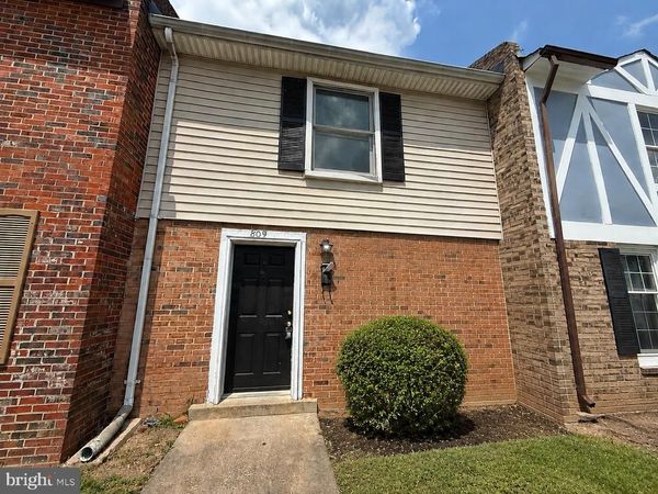 809 DENTON CIRCLE, FREDERICKSBURG, VA 22401