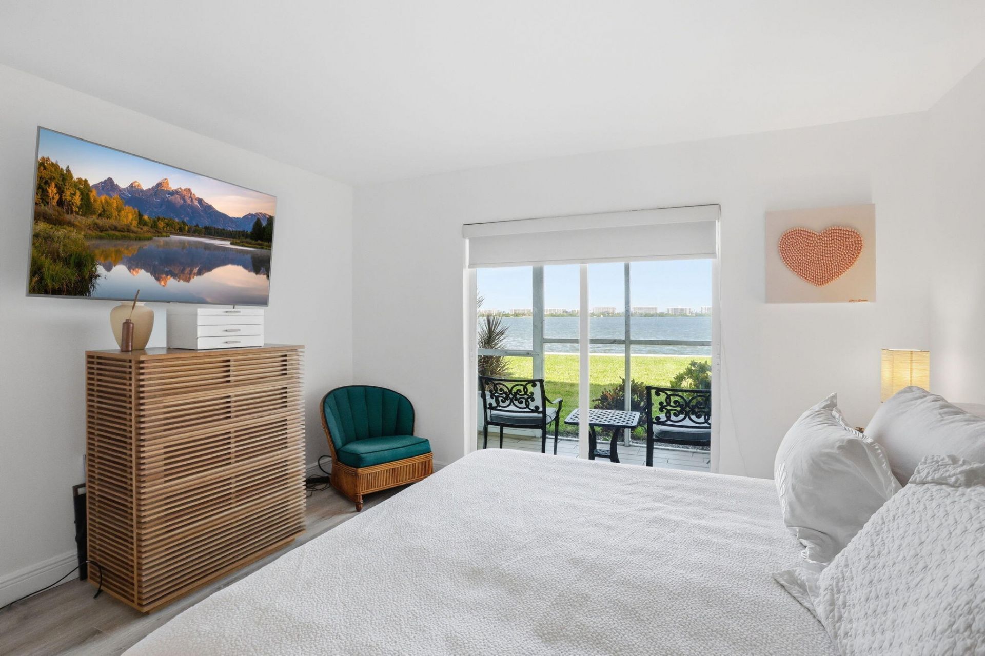1516 S Lakeside Drive, Unit 103, Lake Worth Beach, FL 33460 Photo